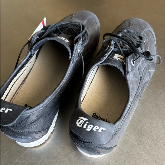 Onitsuka Tiger MEXICO 66 SD
GRAPHITE GREY
 1183B500 020  NEW!! 
UNISEX - Picture 4 of 7